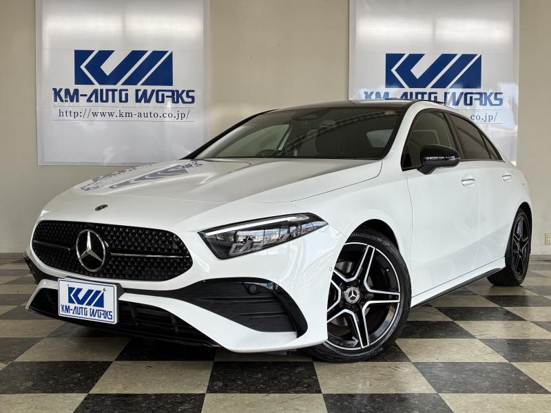 メルセデスベンツ Aクラス A200d セダン ファイナルエディション パノラミックスライディングルーフ AMGライン ナイトパッケージ