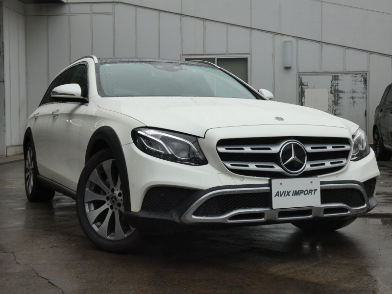 メルセデスベンツ Eクラス E220d 4MATIC ｵｰﾙﾃﾚｲﾝ中期 EXC-PKG ﾊﾟﾉﾗﾐｯｸR 黒革 ｼｰﾄﾋｰﾀｰ＆ﾍﾞﾝﾁﾚｰﾀｰ HDDﾅﾋﾞ地ﾃﾞｼﾞ Burmesterｻｳﾝﾄﾞ AppleCarplay 全周ｶﾒﾗ＆PTS HUD＆ﾚｰﾀﾞｰｾｰﾌﾃｨPKG NEWｽﾃｱﾘﾝｸﾞ 純正19ｲﾝﾁAW