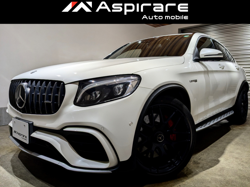 AMG GLCクーペ GLC63 S 4マチック＋クーペ　AMGダイナミックエンジンマウント　エグゾーストマフラー　21インチアルミホイール　ガラスサンルーフ　ヘッドアップディスプレイ　Burmesterサウンド