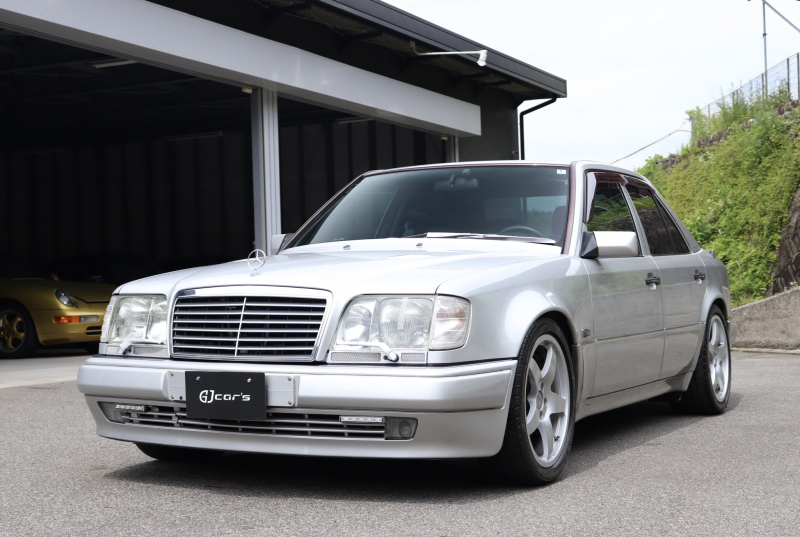 メルセデスベンツ Eクラス E500リミテッド